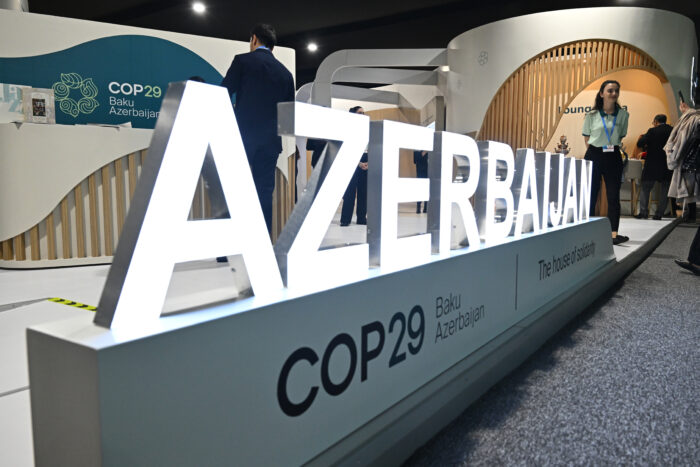 Schriftzug: Azerbaijan darunter COP29